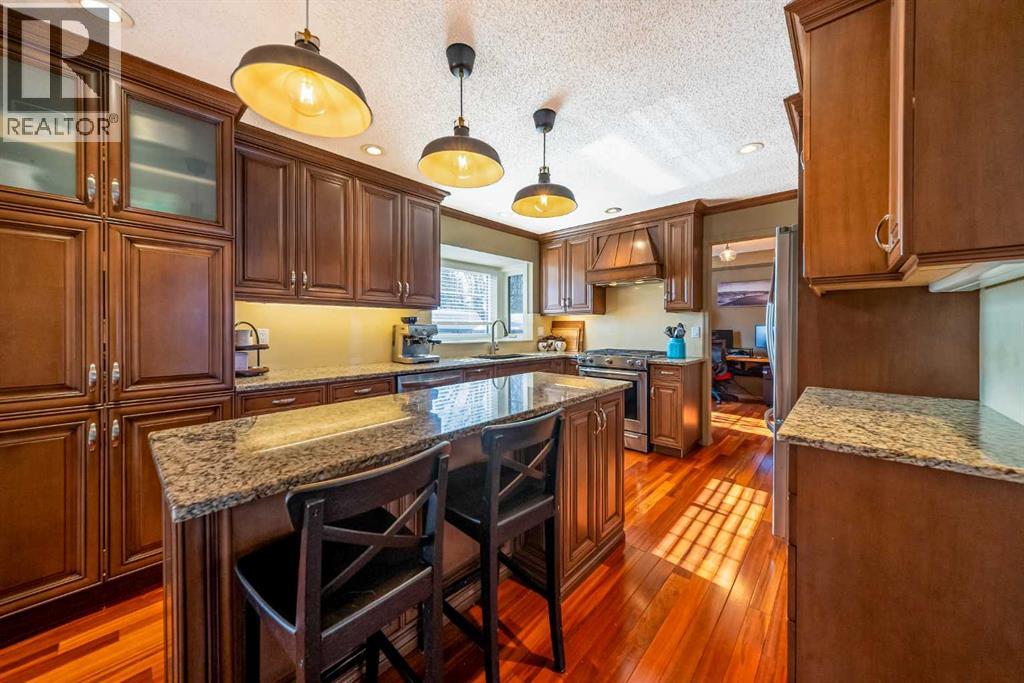 147 Midvalley Place Se, Calgary, Alberta  T2X 1K3 - Photo 12 - A2296545