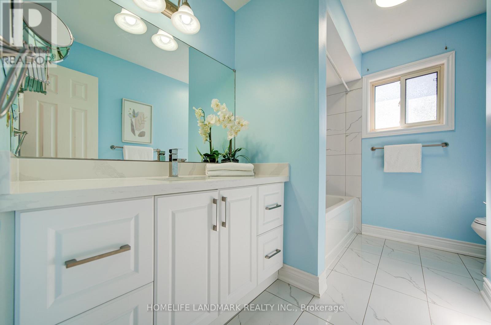 129 Fincham Avenue, Markham, Ontario  L3P 4A8 - Photo 28 - N12932840