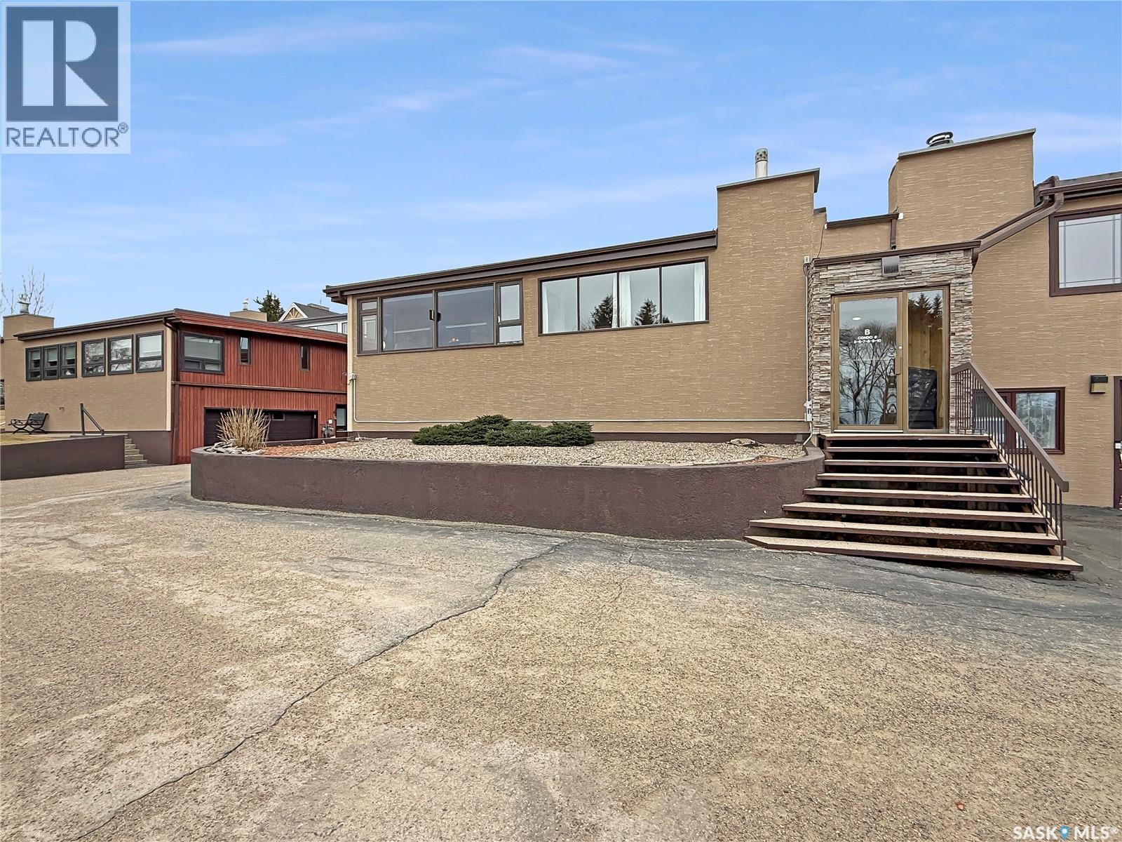 8 275 Alpine CRESCENT, Swift Current, Saskatchewan