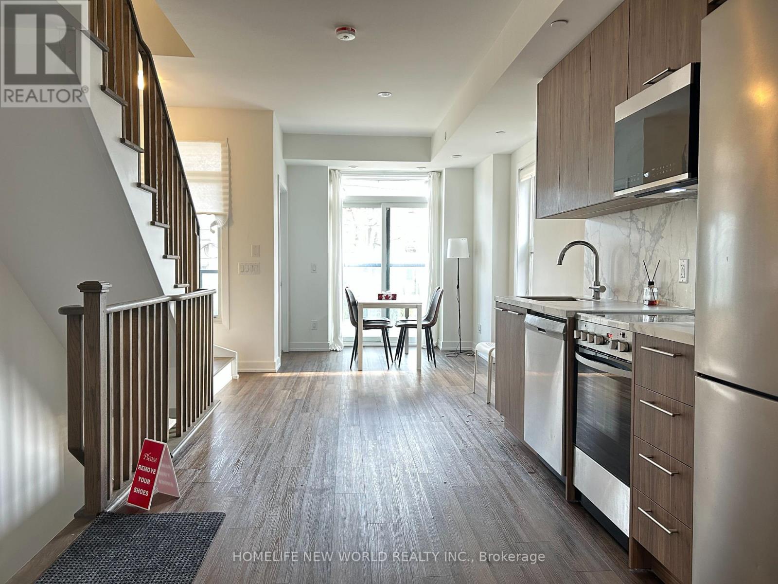 2 - 260 Finch Avenue E, Toronto, Ontario  M2N 0L3 - Photo 4 - C12932854