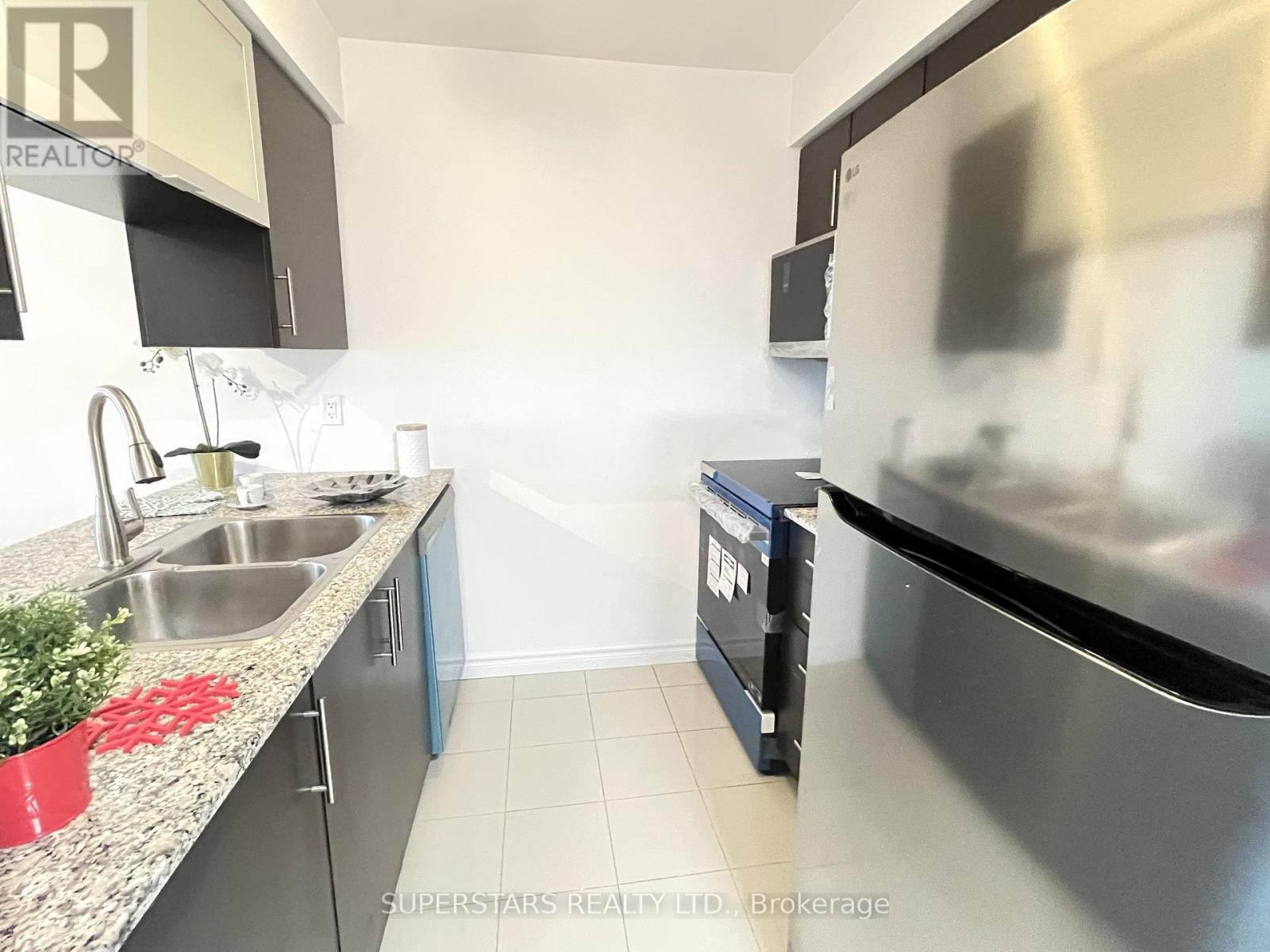 2411 - 50 Town Centre Court, Toronto, Ontario  M1P 0A9 - Photo 3 - E12932856