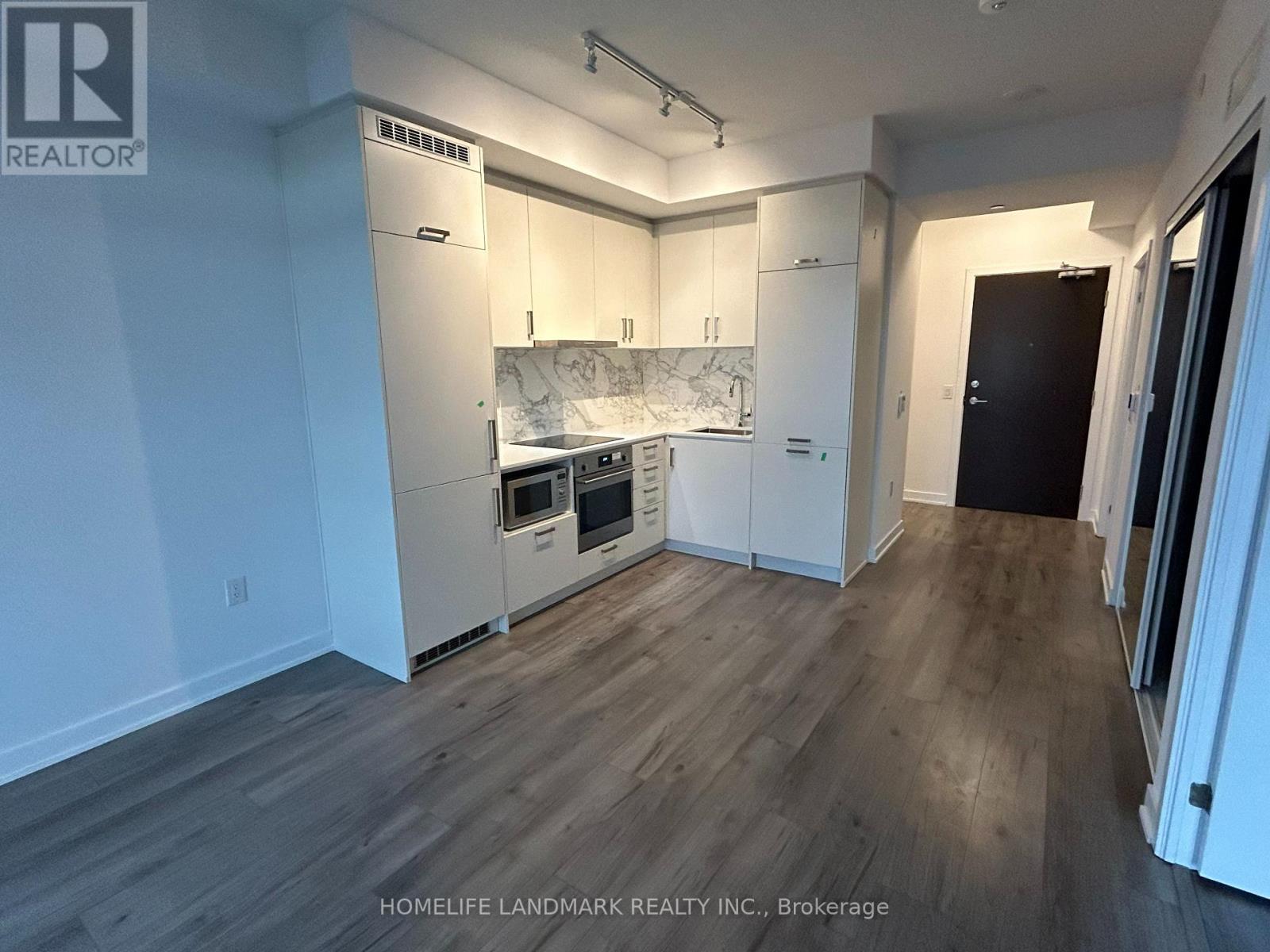 1511 - 60 Honeycrisp Crescent, Vaughan, Ontario  L4K 0N5 - Photo 4 - N12932850