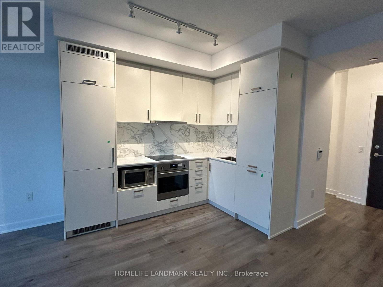 1511 - 60 Honeycrisp Crescent, Vaughan, Ontario  L4K 0N5 - Photo 6 - N12932850