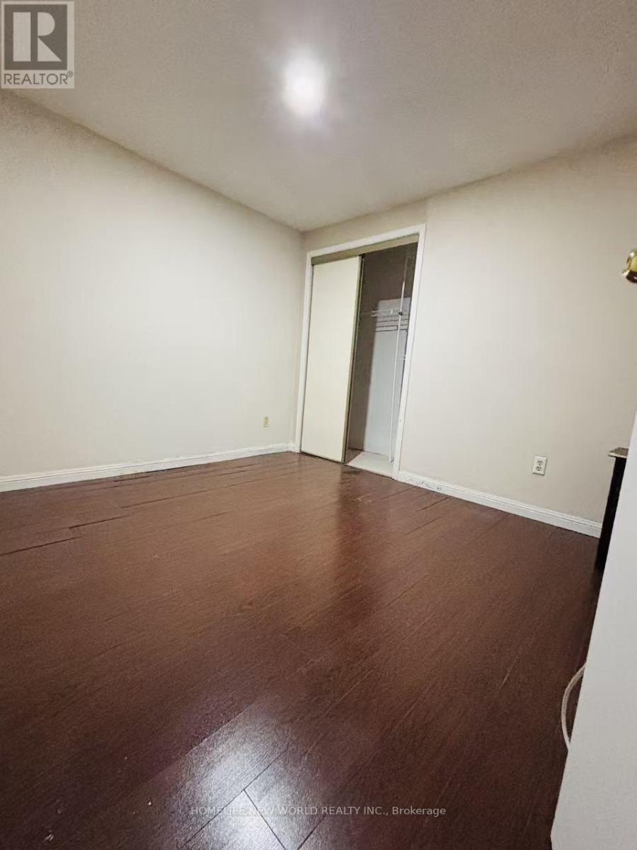 Bsmt - 4260 Wakefield Crescent, Mississauga, Ontario  L5C 4M4 - Photo 15 - W12932852