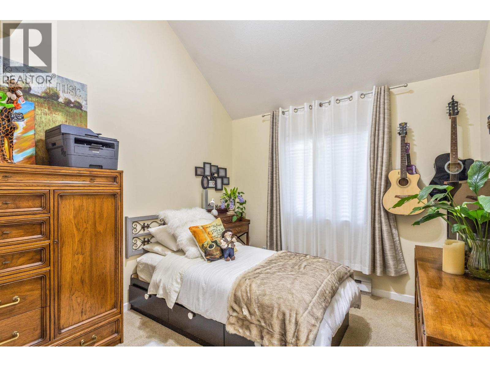 205 1518 Bowser Avenue, North Vancouver, British Columbia  V7P 2Y3 - Photo 10 - R3104353