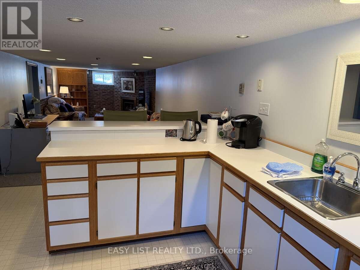 92 Dean Avenue, Guelph, Ontario  N1G 1L6 - Photo 12 - X12932860