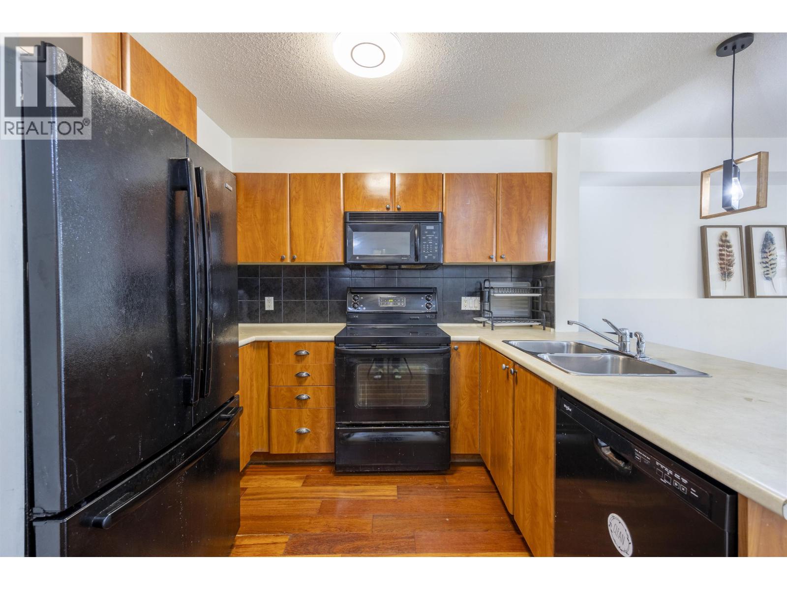 41 6528 Denbigh Avenue, Burnaby, British Columbia  V5H 3R8 - Photo 10 - R3102740