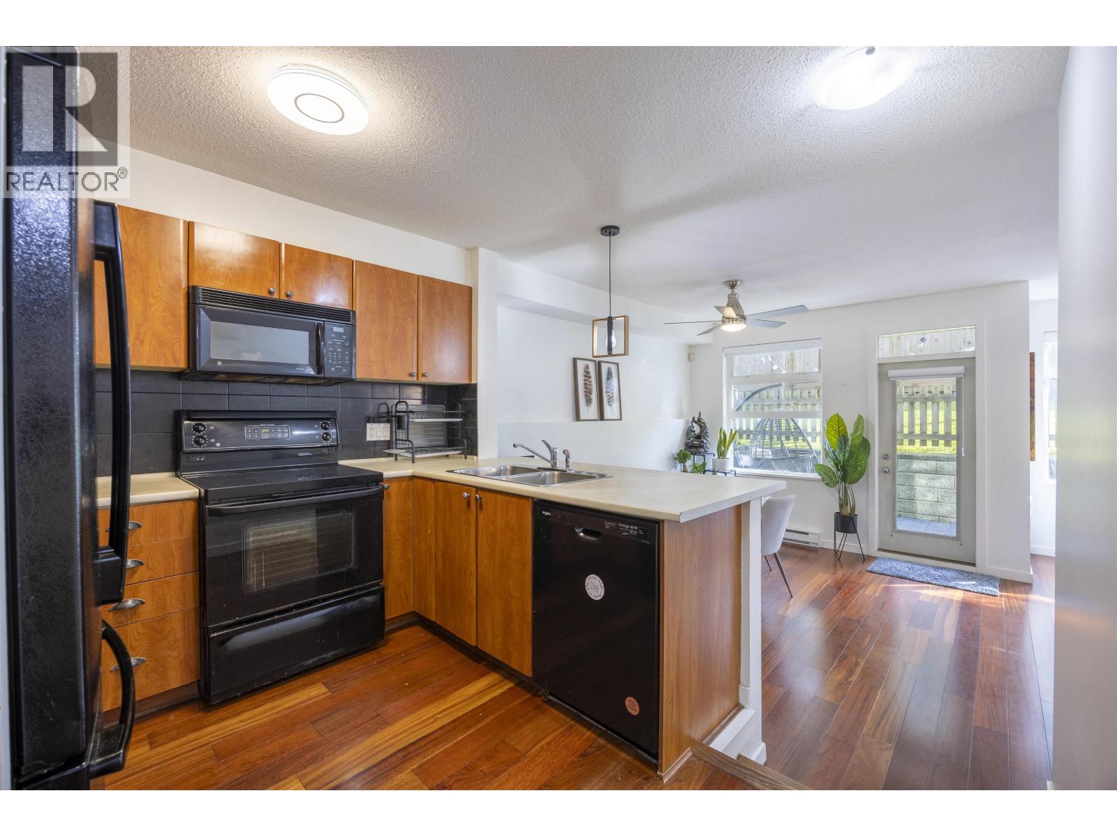 41 6528 Denbigh Avenue, Burnaby, British Columbia  V5H 3R8 - Photo 11 - R3102740