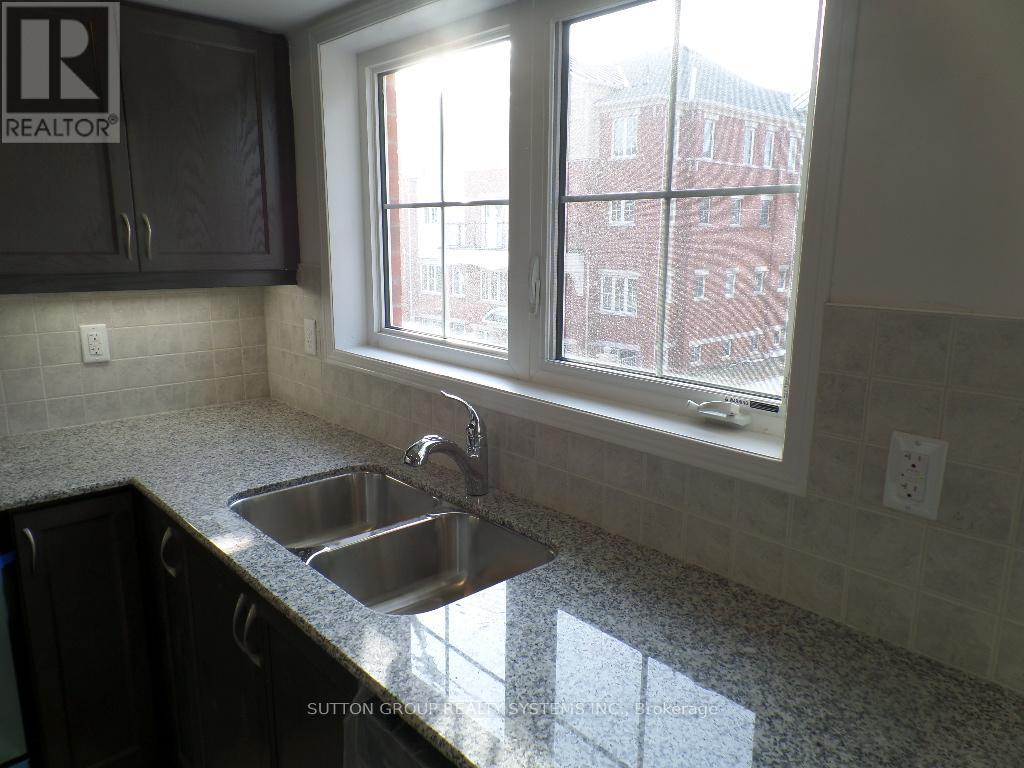 8 - 2472 Post Road, Oakville, Ontario  L6H 0K1 - Photo 4 - W12932874