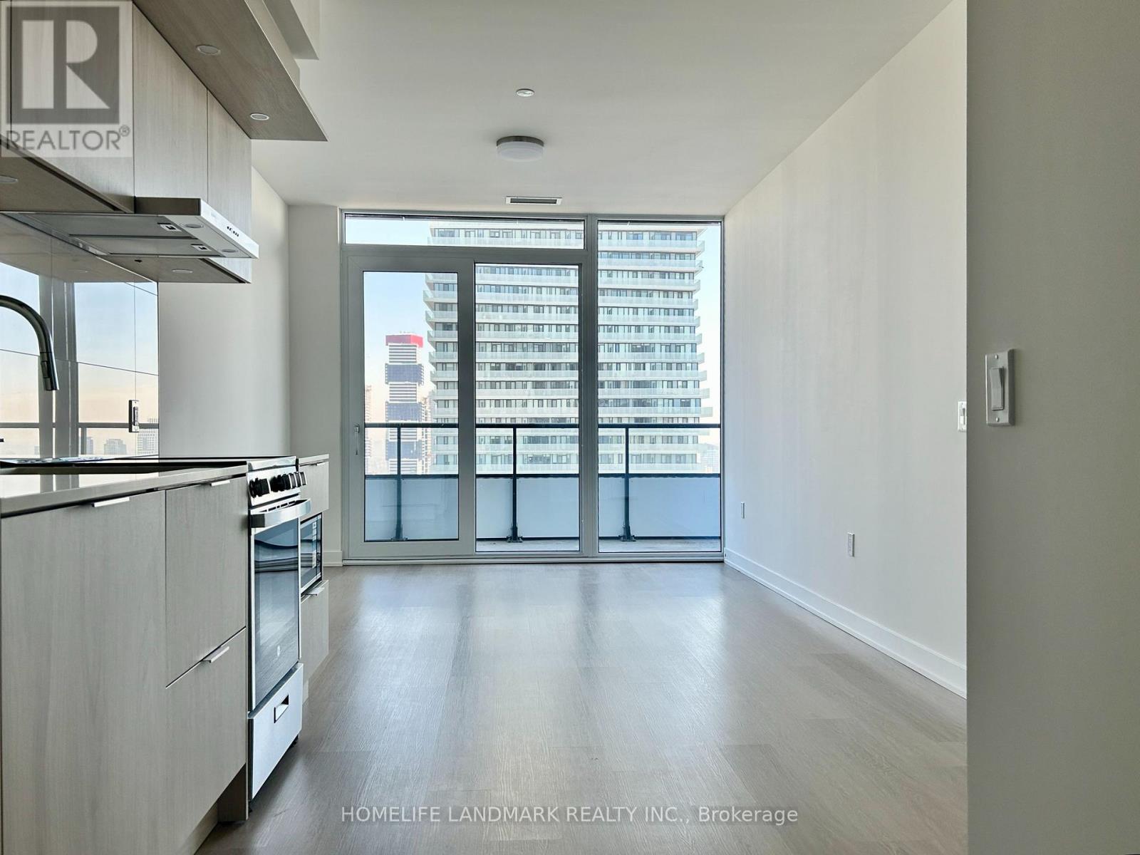 3206 - 448 Burnhamthorpe Road W, Mississauga, Ontario  L5B 0R4 - Photo 4 - W12932878