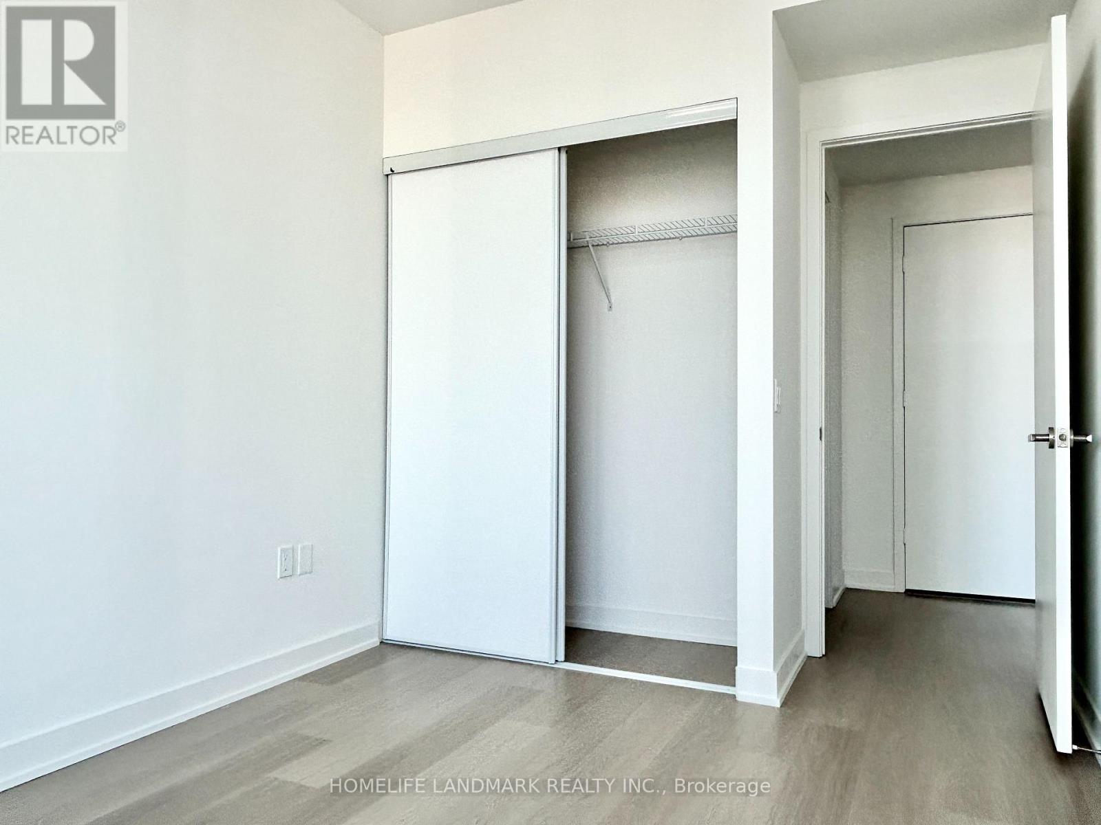 3206 - 448 Burnhamthorpe Road W, Mississauga, Ontario  L5B 0R4 - Photo 9 - W12932878