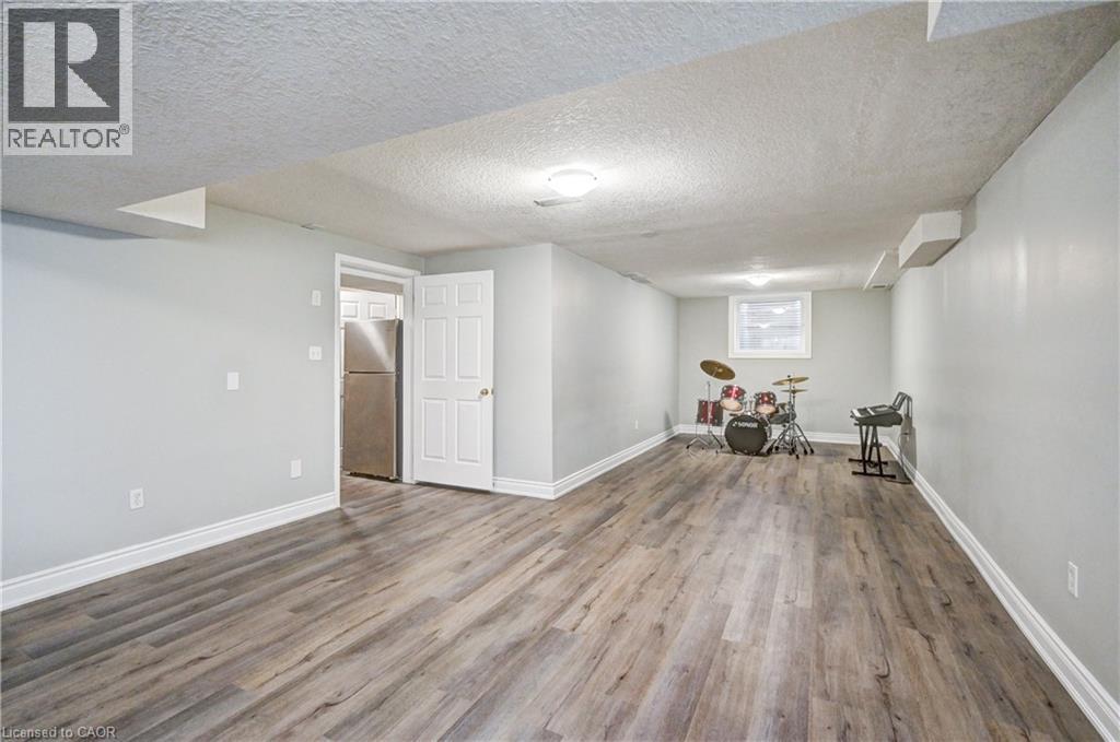 519 Yorkshire Drive, Waterloo, Ontario  N2T 2V1 - Photo 29 - 40815923