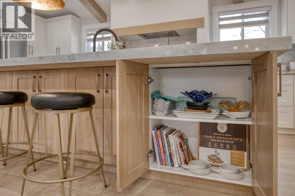 168 Oakside Circle, Calgary, Alberta  T2V 4H2 - Photo 11 - A2296519