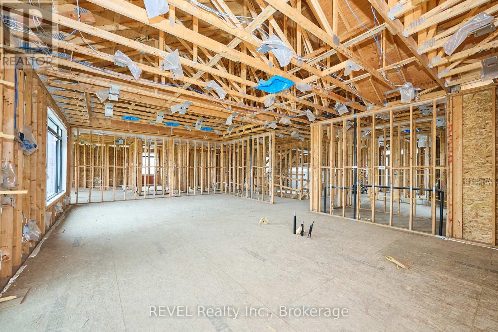 62 Bergenstein Crescent, Pelham, Ontario  L2B 5N5 - Photo 21 - X12427607