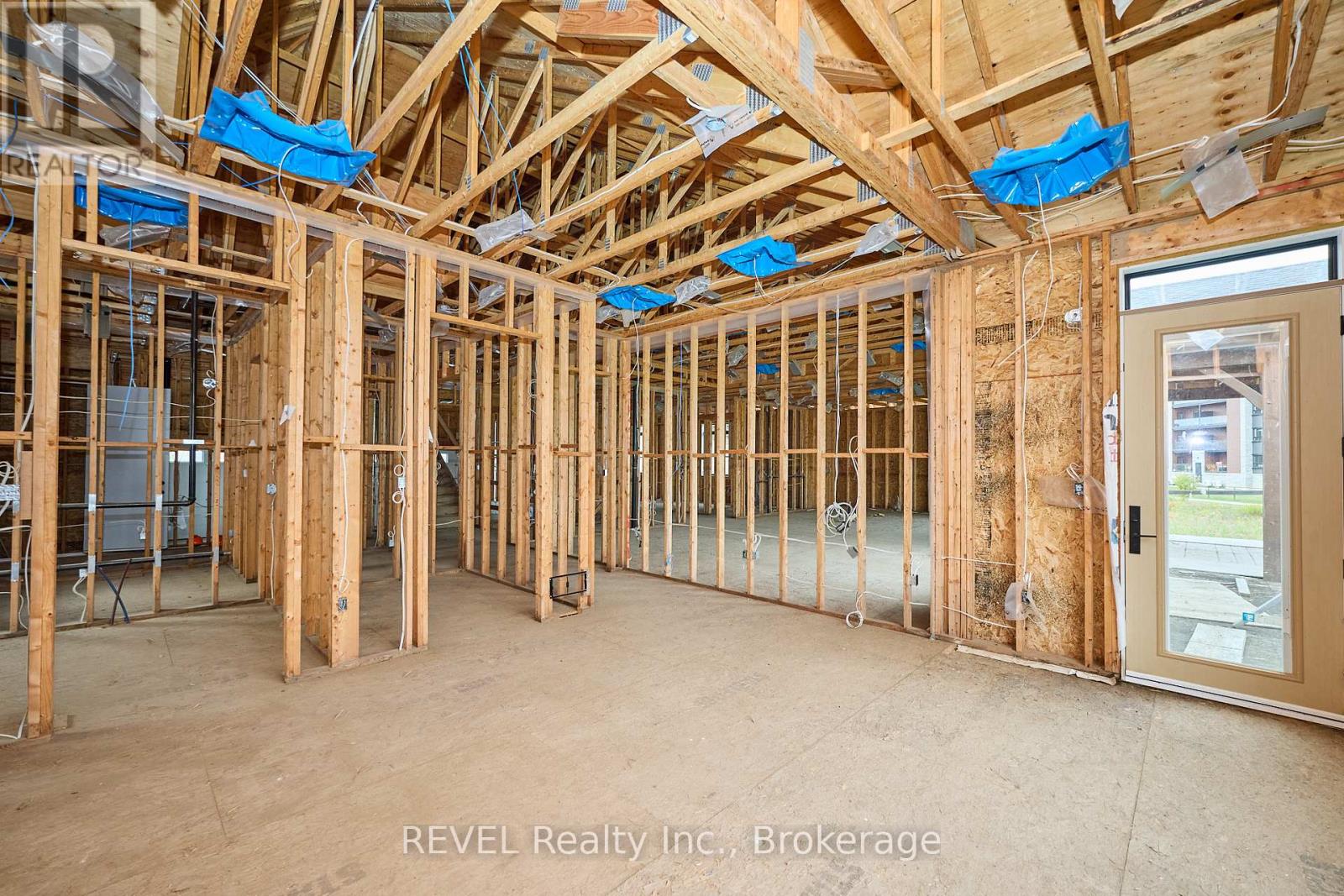 62 Bergenstein Crescent, Pelham, Ontario  L2B 5N5 - Photo 28 - X12427607