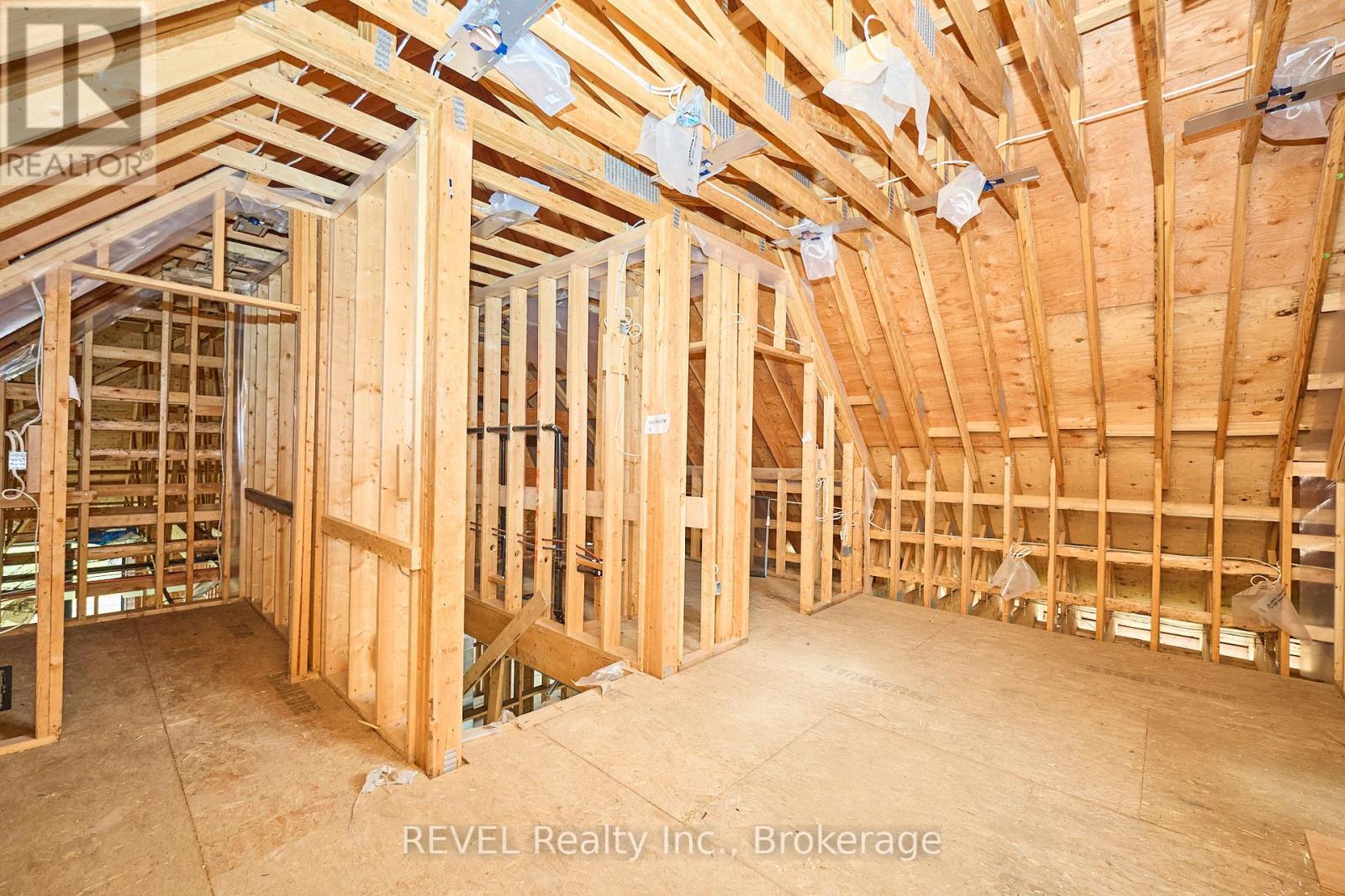 62 Bergenstein Crescent, Pelham, Ontario  L2B 5N5 - Photo 31 - X12427607