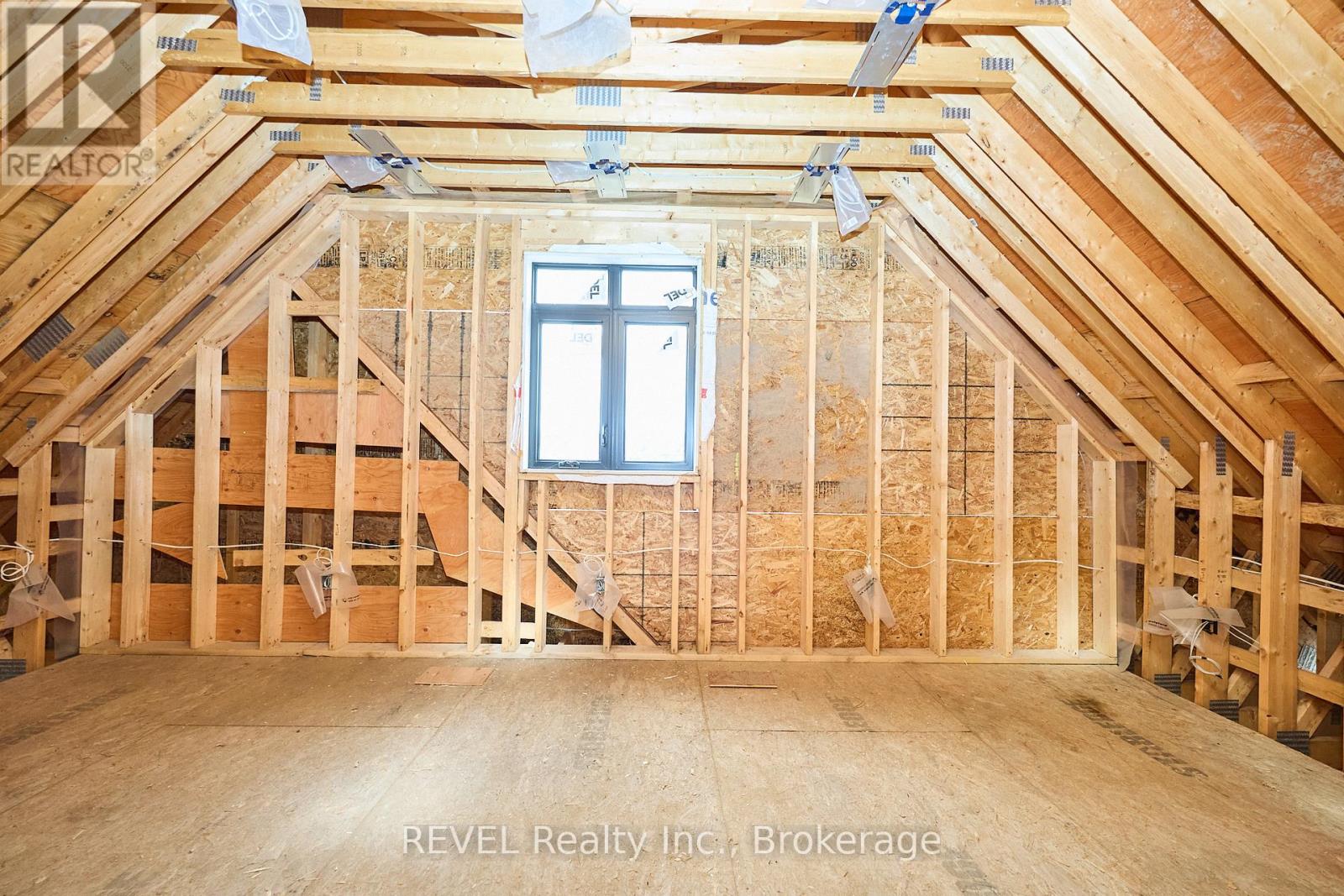 62 Bergenstein Crescent, Pelham, Ontario  L2B 5N5 - Photo 29 - X12427607