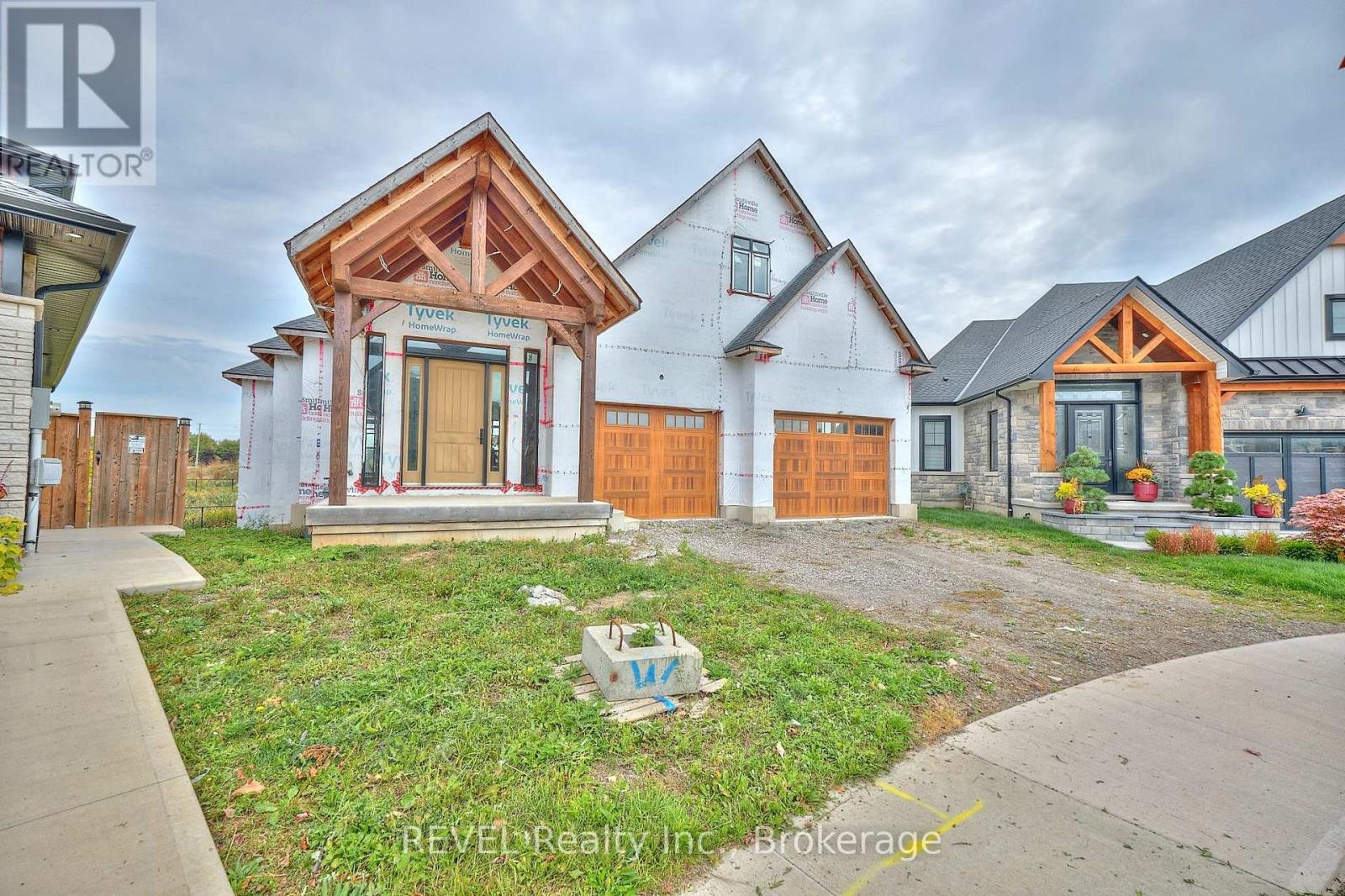 62 Bergenstein Crescent, Pelham, Ontario  L2B 5N5 - Photo 12 - X12427607