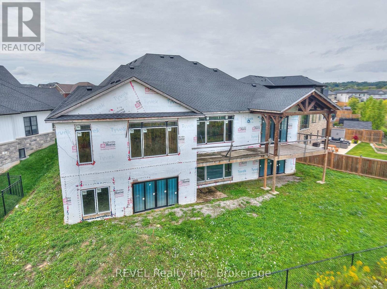 62 Bergenstein Crescent, Pelham, Ontario  L2B 5N5 - Photo 7 - X12427607