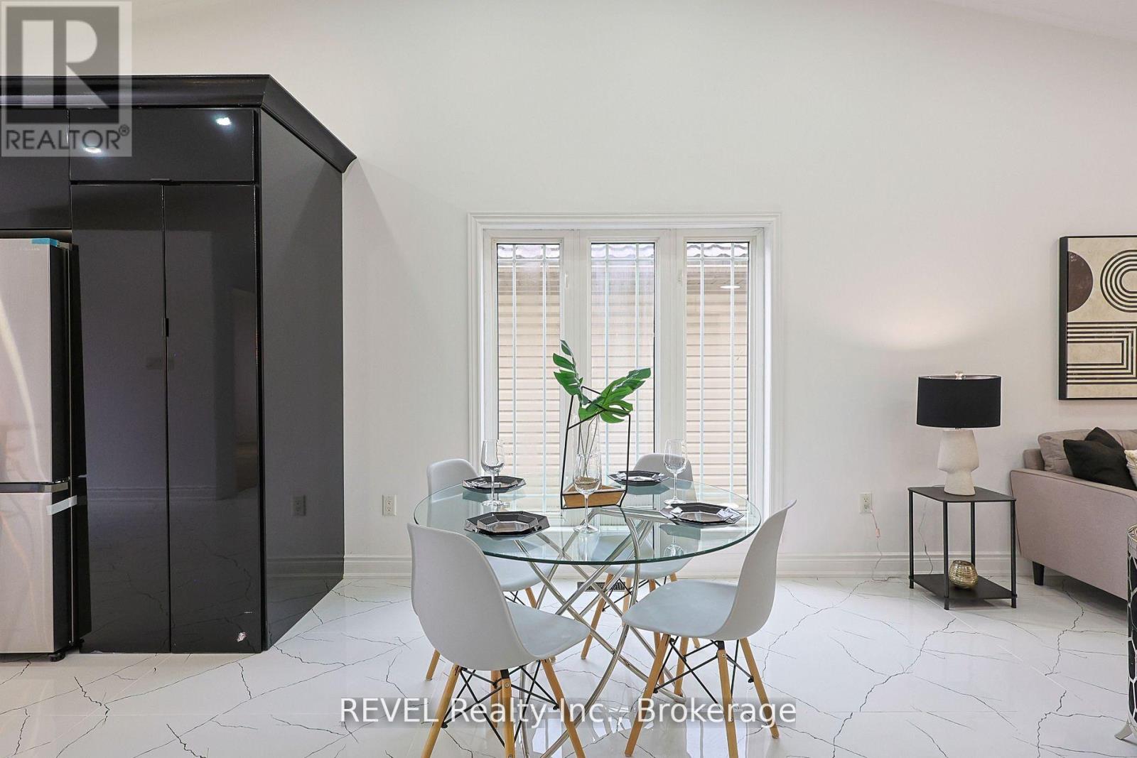 Upper - 8414 Atack Court, Niagara Falls, Ontario  L2H 3N4 - Photo 11 - X12742290