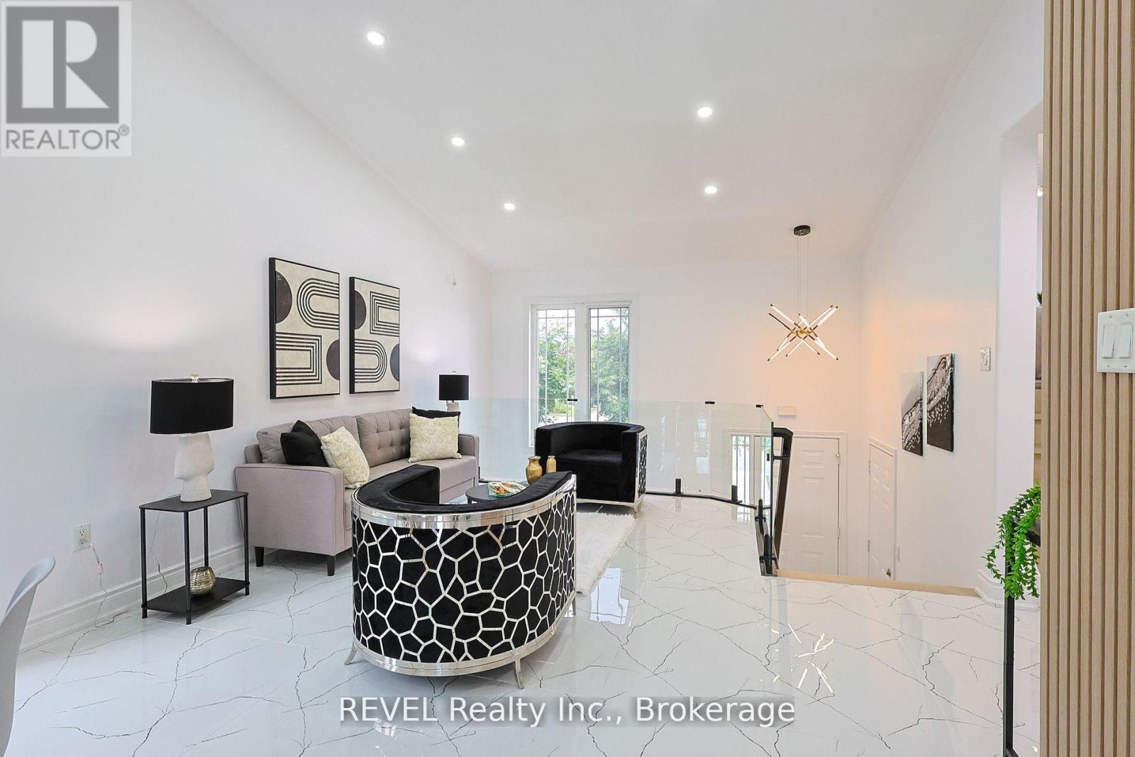 Upper - 8414 Atack Court, Niagara Falls, Ontario  L2H 3N4 - Photo 7 - X12742290