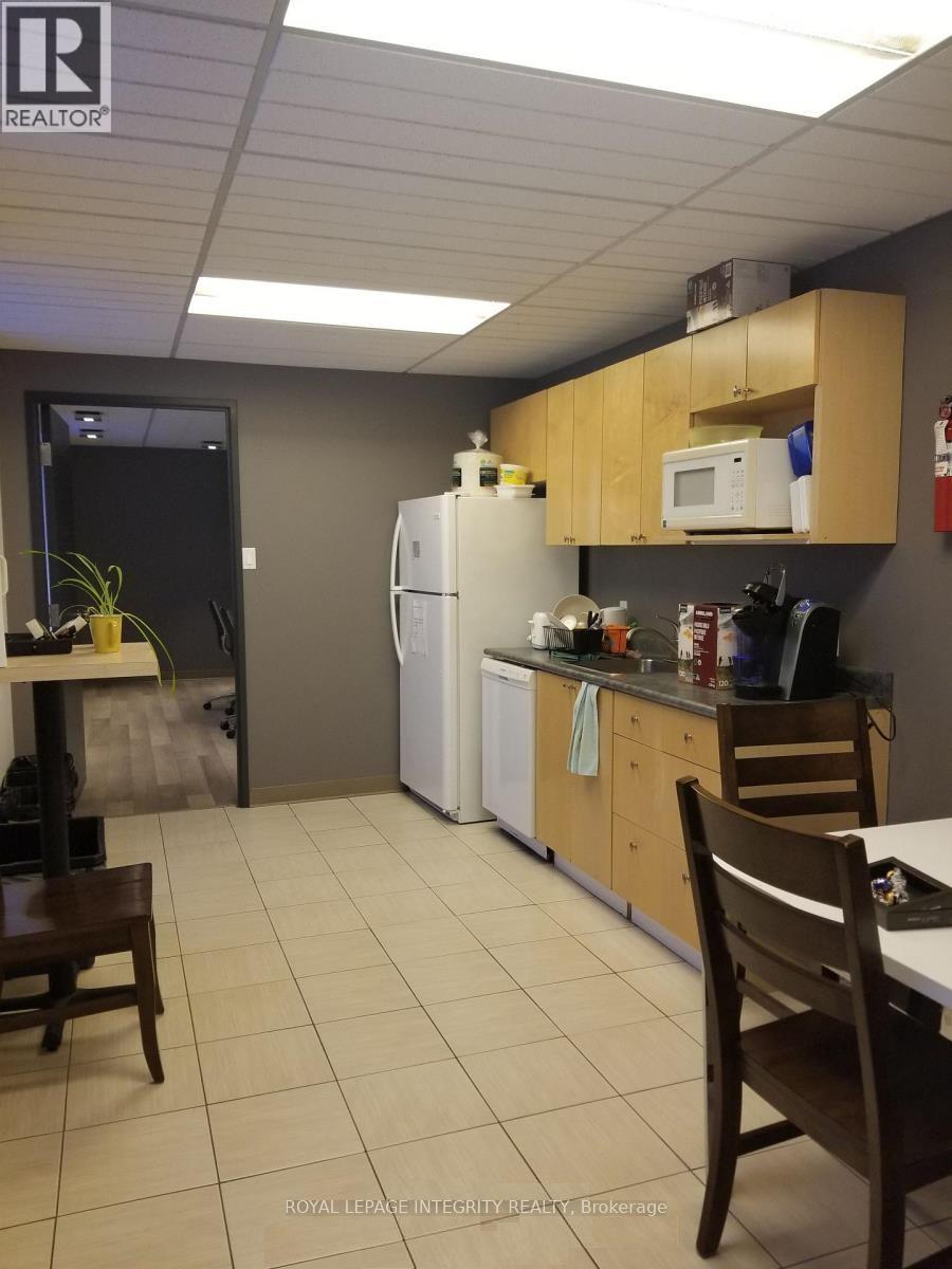 1479 Laperriere Avenue, Ottawa, Ontario  K1Z 7S8 - Photo 5 - X12932890