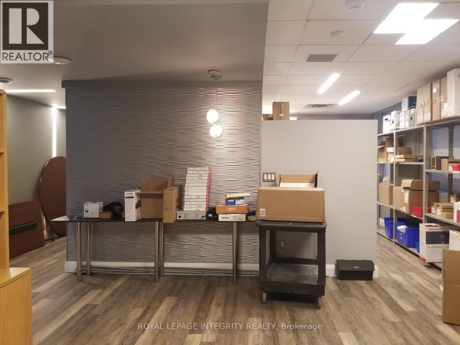 1479 Laperriere Avenue, Ottawa, Ontario  K1Z 7S8 - Photo 6 - X12932890