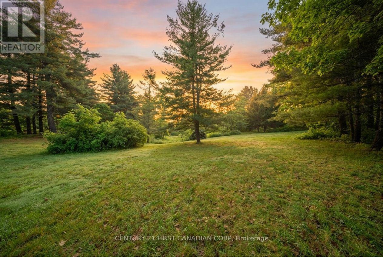 24 Campbell Farm Road, Brant, Ontario  N3T 5L6 - Photo 9 - X12815490