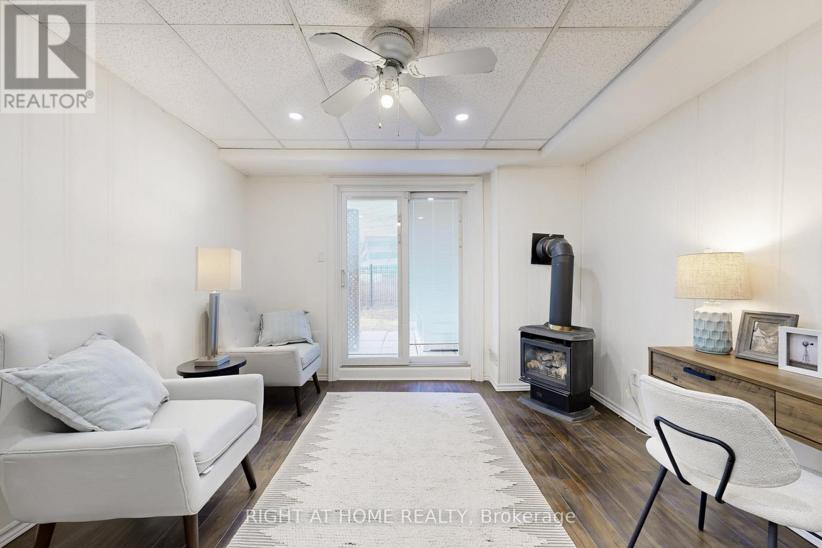 63 - 18 Brandy Lane Way N, Newmarket, Ontario  L3Y 8P7 - Photo 27 - N12932888