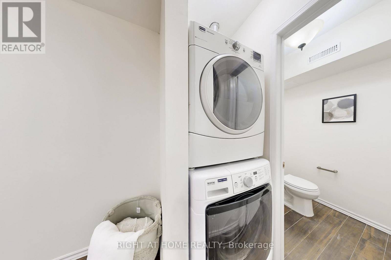 63 - 18 Brandy Lane Way N, Newmarket, Ontario  L3Y 8P7 - Photo 31 - N12932888