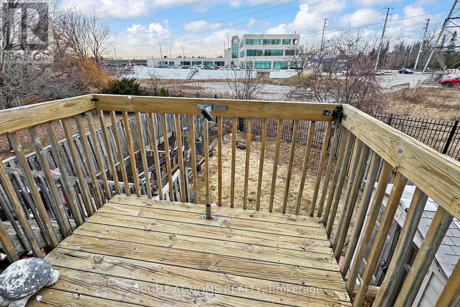 63 - 18 Brandy Lane Way N, Newmarket, Ontario  L3Y 8P7 - Photo 32 - N12932888