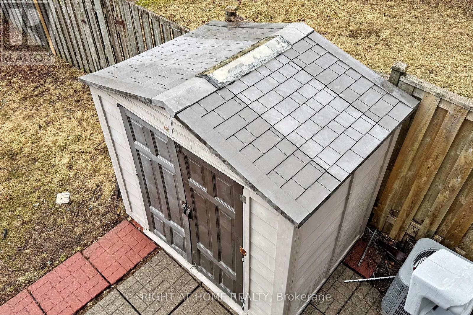 63 - 18 Brandy Lane Way N, Newmarket, Ontario  L3Y 8P7 - Photo 33 - N12932888