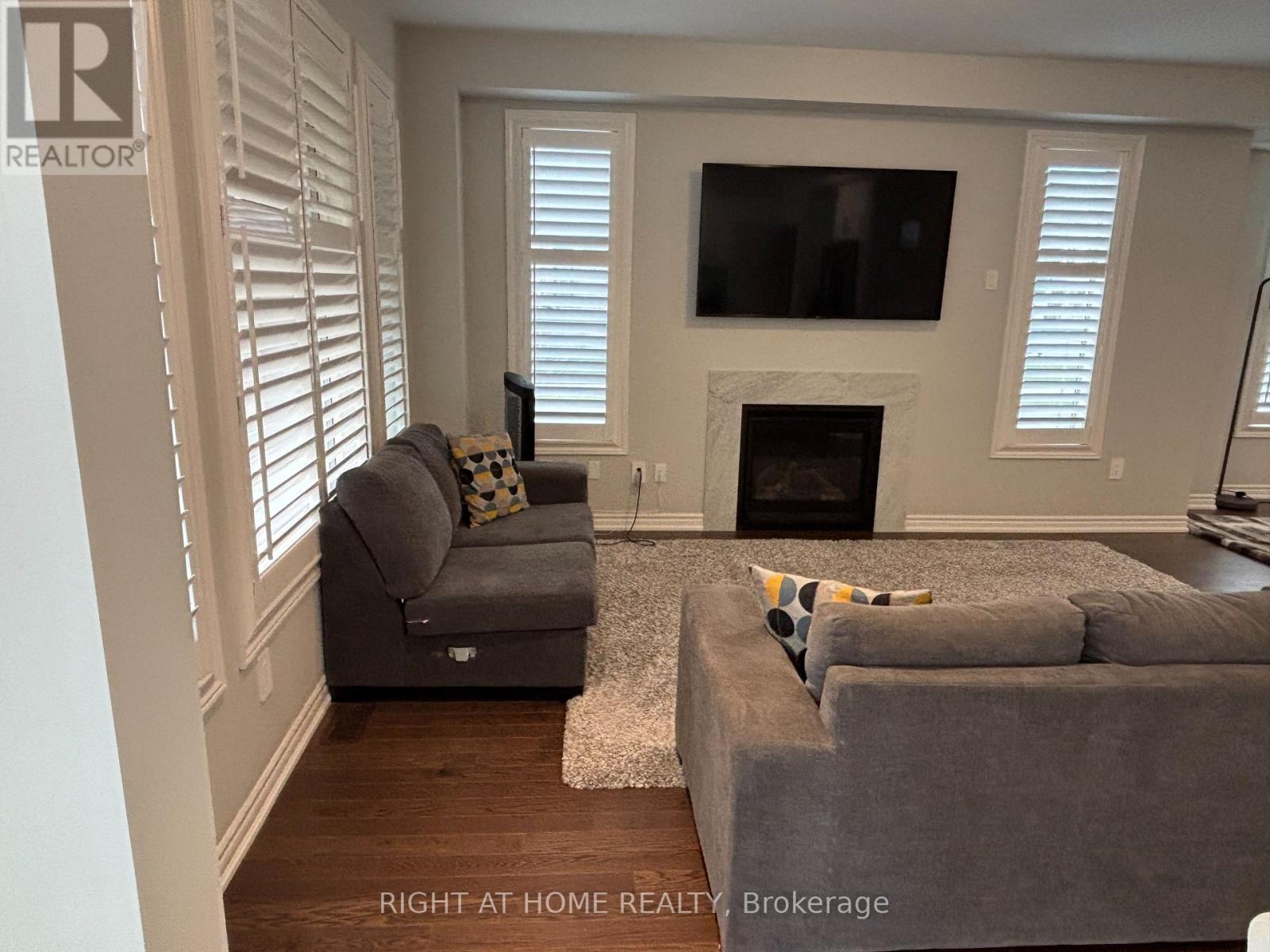 Upper - 1480 Kitchen Court, Milton, Ontario  L9E 1Y8 - Photo 11 - W12932898