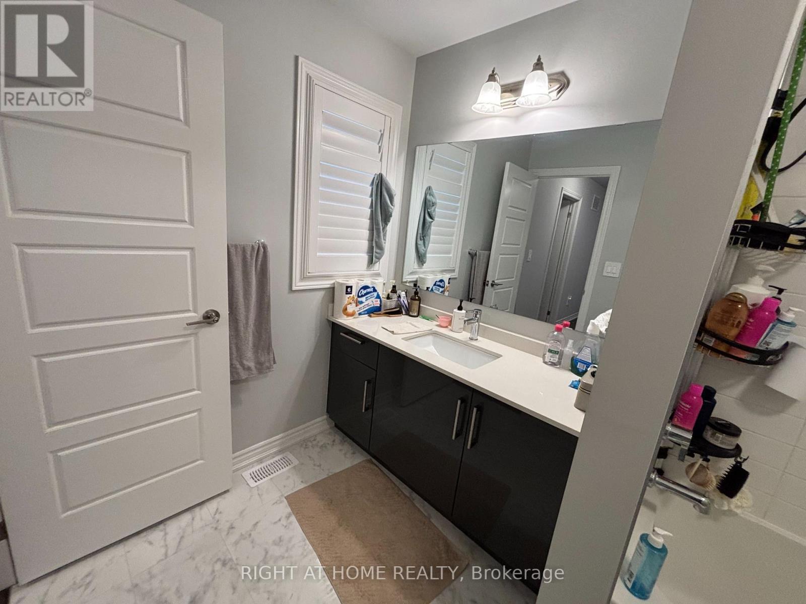 Upper - 1480 Kitchen Court, Milton, Ontario  L9E 1Y8 - Photo 35 - W12932898