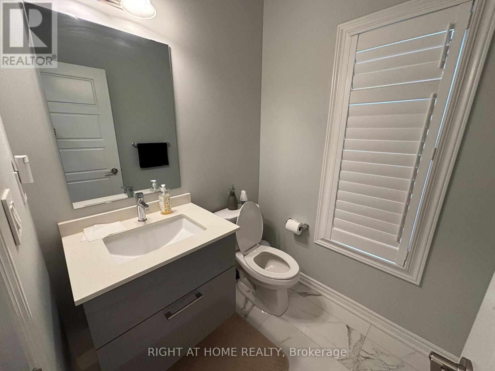 Upper - 1480 Kitchen Court, Milton, Ontario  L9E 1Y8 - Photo 5 - W12932898