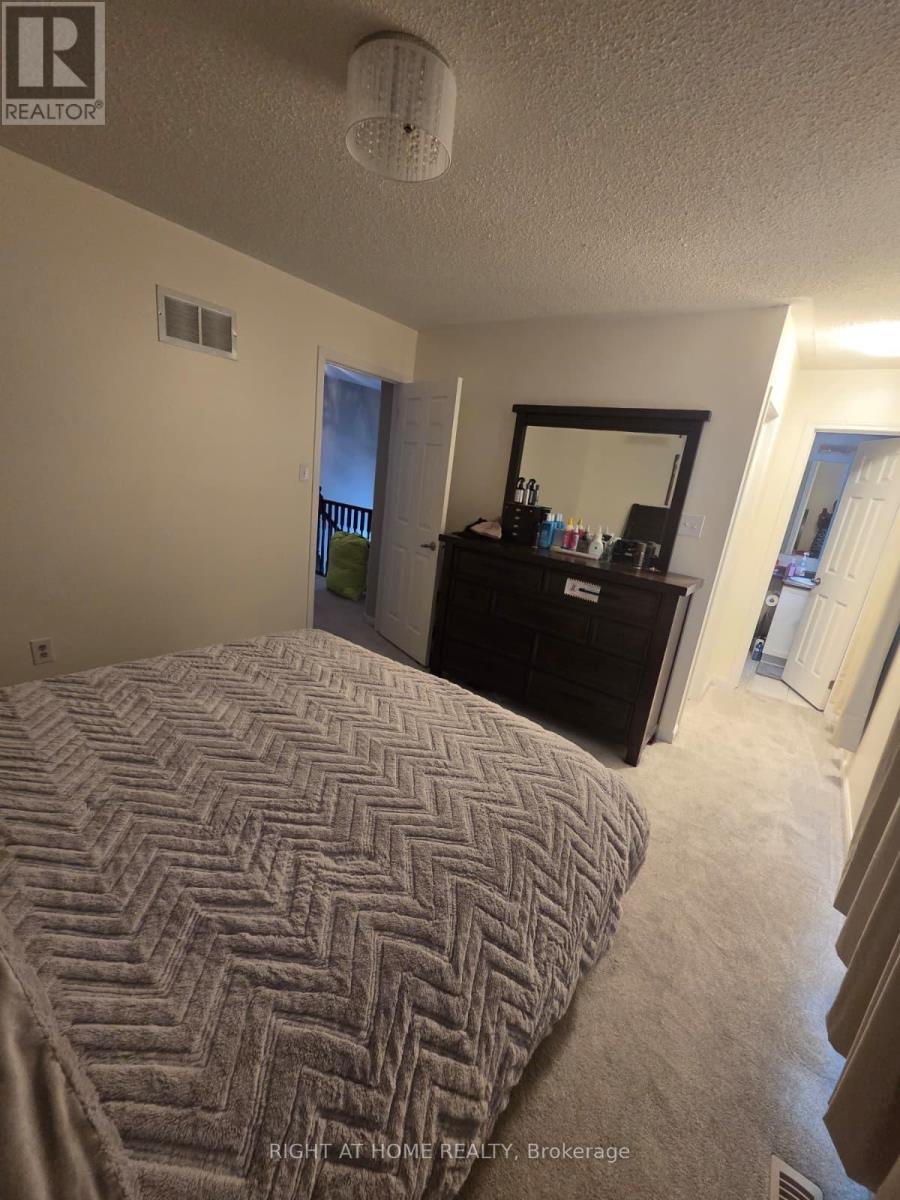 1156 Riddell Crescent, Milton, Ontario  L9T 6Y1 - Photo 17 - W12932902