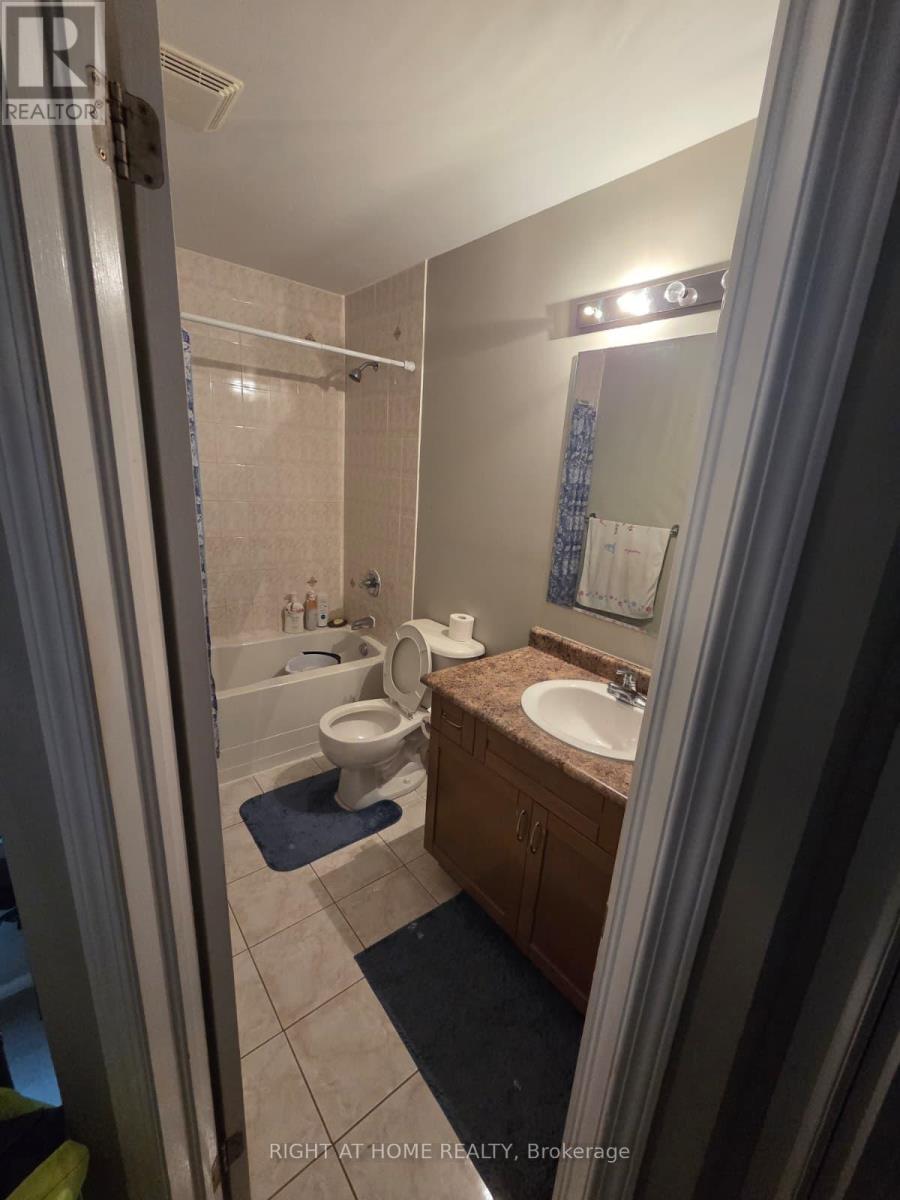 1156 Riddell Crescent, Milton, Ontario  L9T 6Y1 - Photo 23 - W12932902