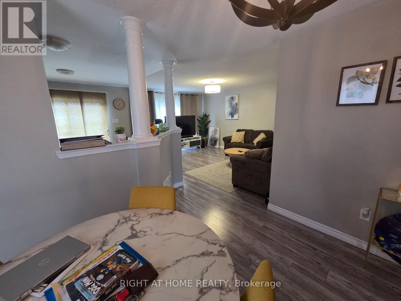 1156 Riddell Crescent, Milton, Ontario  L9T 6Y1 - Photo 7 - W12932902