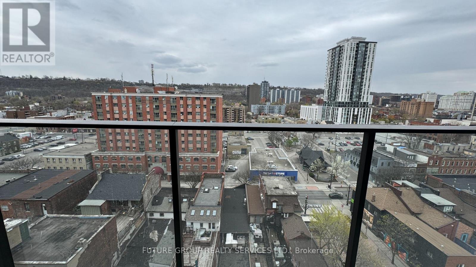 1208 - 1 Jarvis Street, Hamilton, Ontario  L8R 3J2 - Photo 10 - X12932880