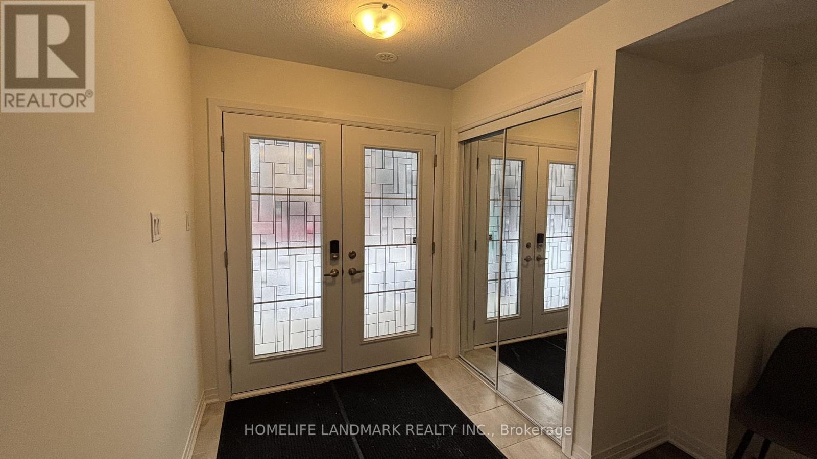 19 Pogie Drive, Welland, Ontario  L3B 0P2 - Photo 3 - X12932900