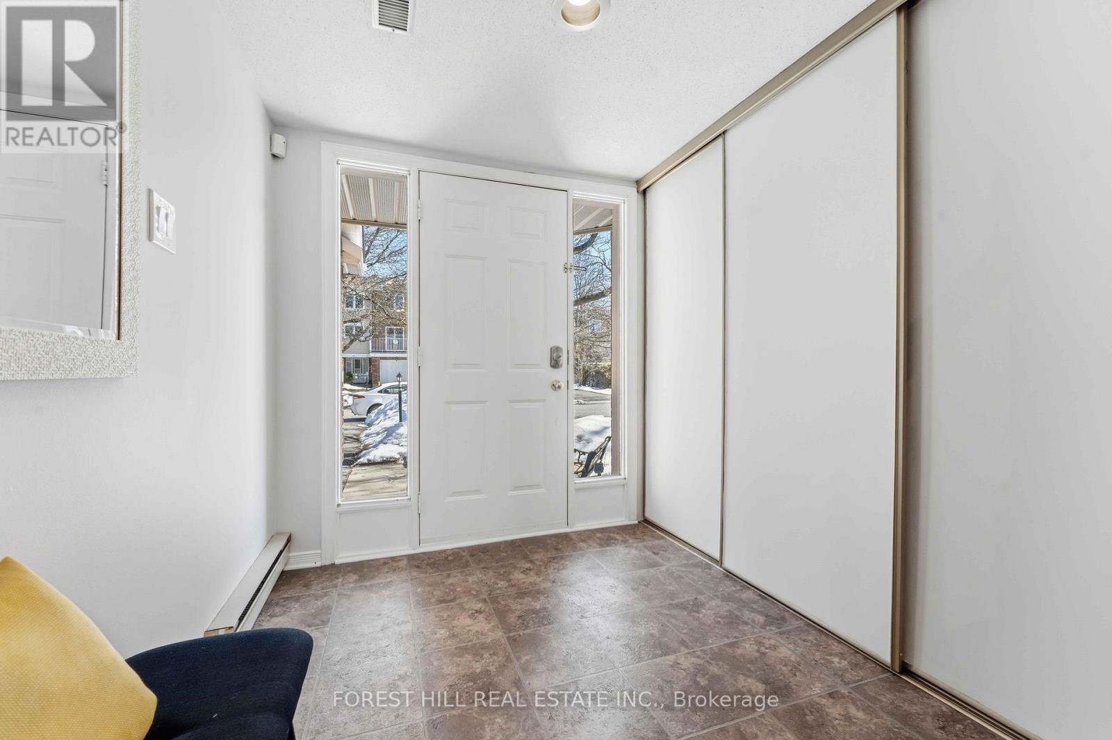 3 Mannington Court, Ottawa, Ontario  K2J 4A1 - Photo 4 - X12932904