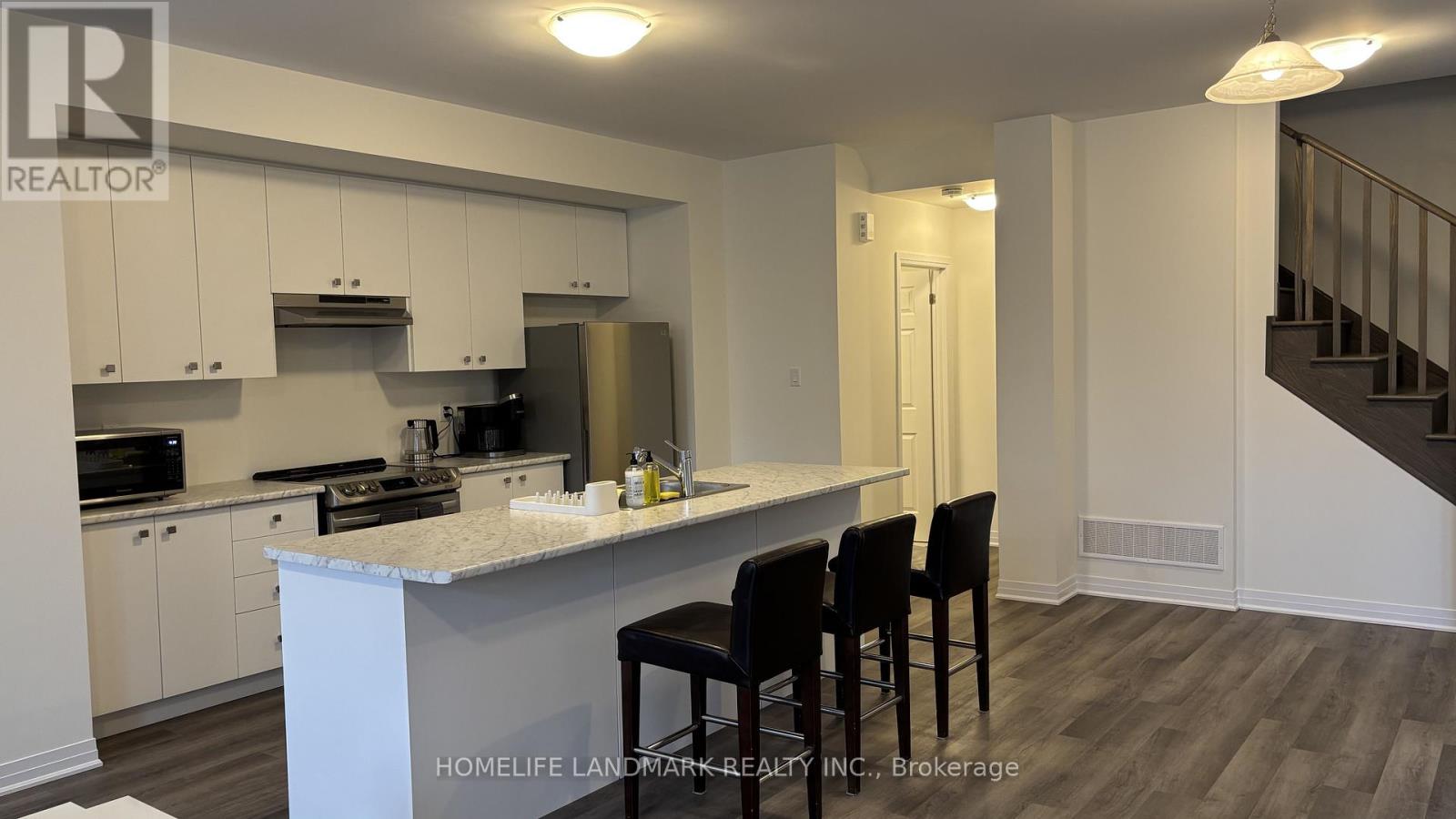 19 Pogie Drive, Welland, Ontario  L3B 0P2 - Photo 9 - X12932908