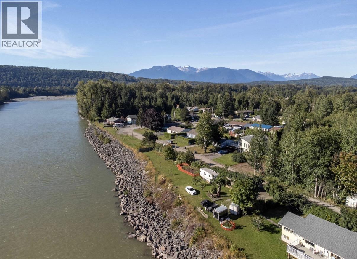 2413 Kerr Street, Terrace, British Columbia  V8G 2X7 - Photo 9 - R3104350