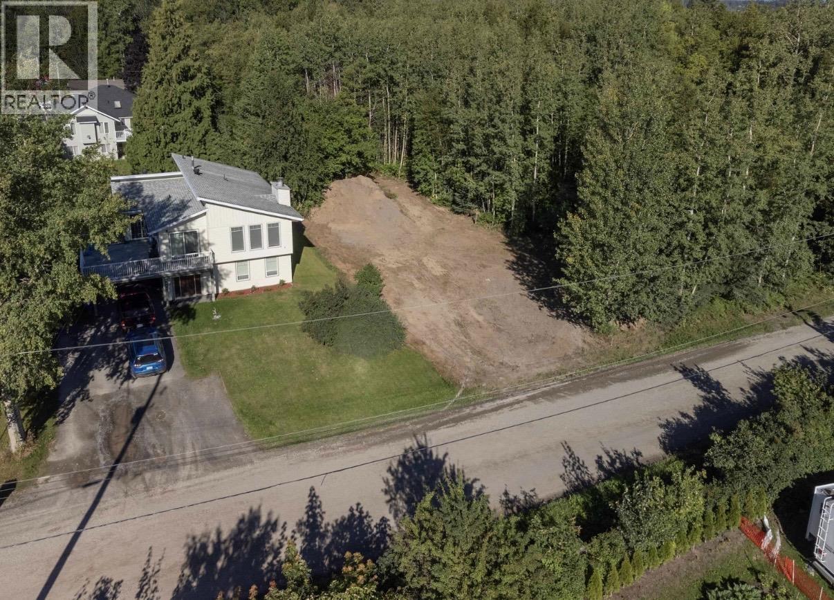 2413 Kerr Street, Terrace, British Columbia  V8G 2X7 - Photo 3 - R3104350