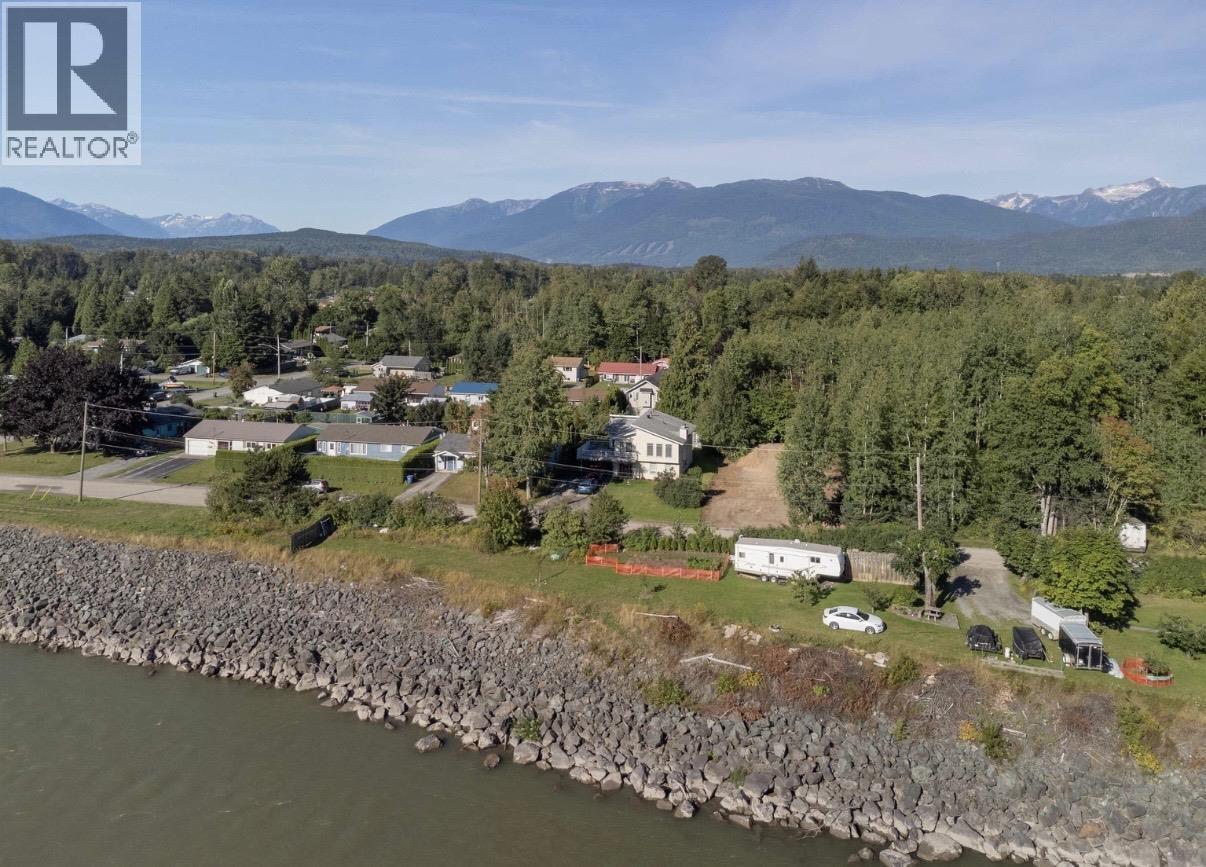 2413 Kerr Street, Terrace, British Columbia  V8G 2X7 - Photo 7 - R3104350