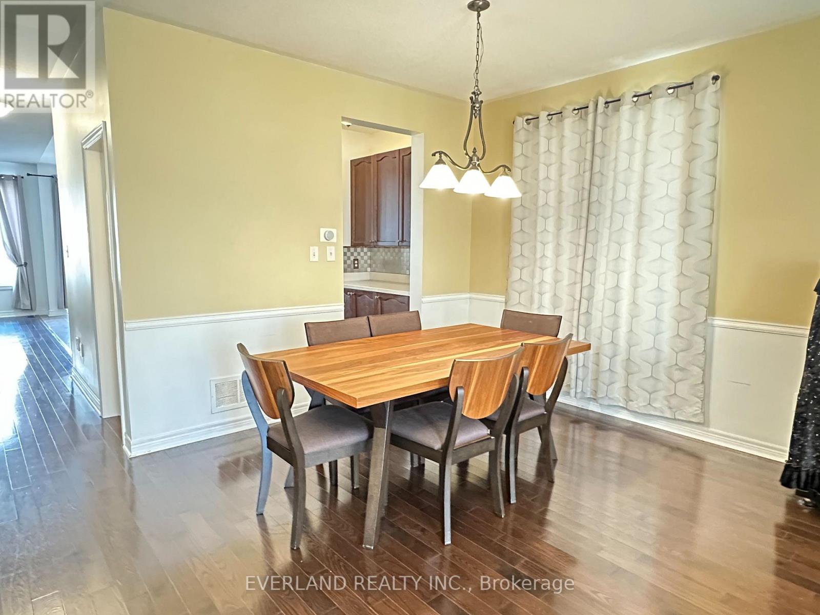 22 Lundy Drive, Markham, Ontario  L6B 0G1 - Photo 5 - N12932920