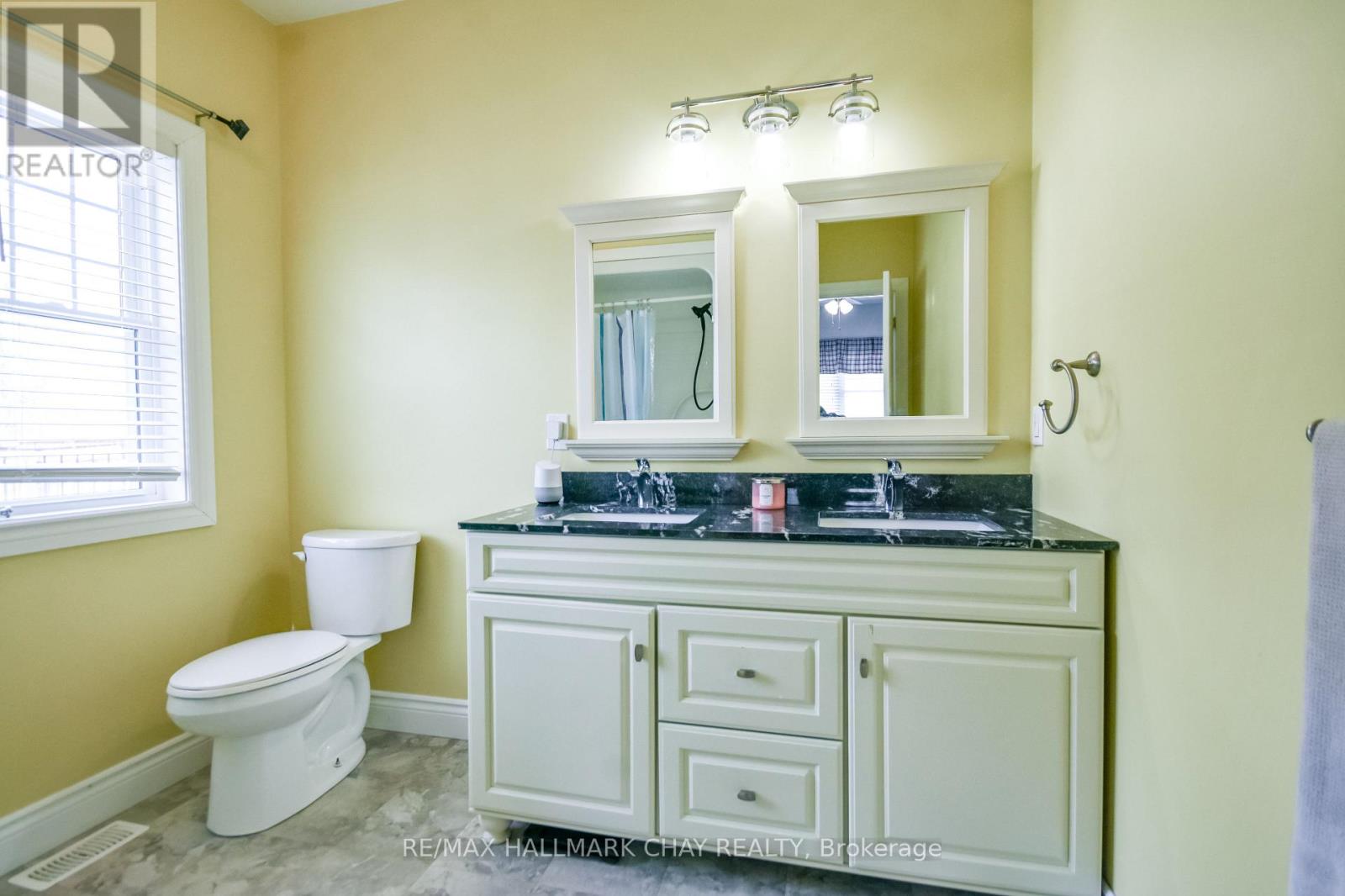 4936 Vasey Road, Midland, Ontario  L4R 4K3 - Photo 12 - S12932916