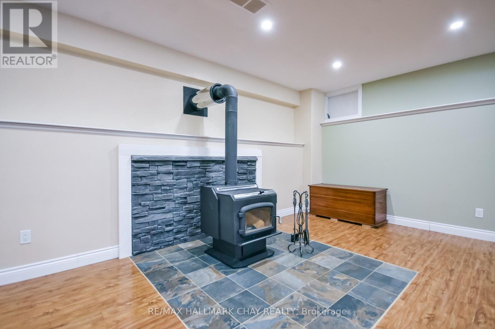 4936 Vasey Road, Midland, Ontario  L4R 4K3 - Photo 29 - S12932916