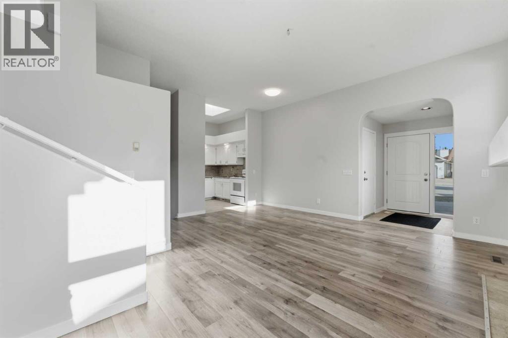 130 Millbank Hill Sw, Calgary, Alberta  T2Y 2Z2 - Photo 11 - A2296213