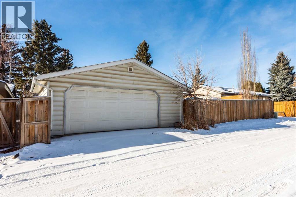 9 Mountain Place, Okotoks, Alberta  T1S 1G7 - Photo 35 - A2282183